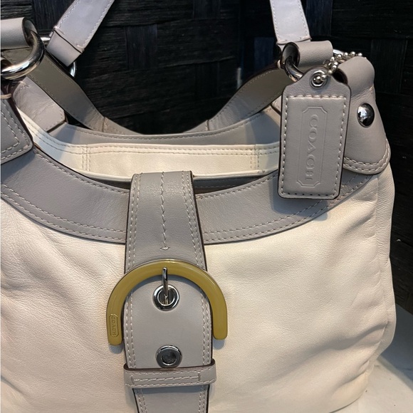 Coach White And Gray Soho  Lynn Hobo, Leather Shoulder Bag EUC with COA - Picture 11 of 16
